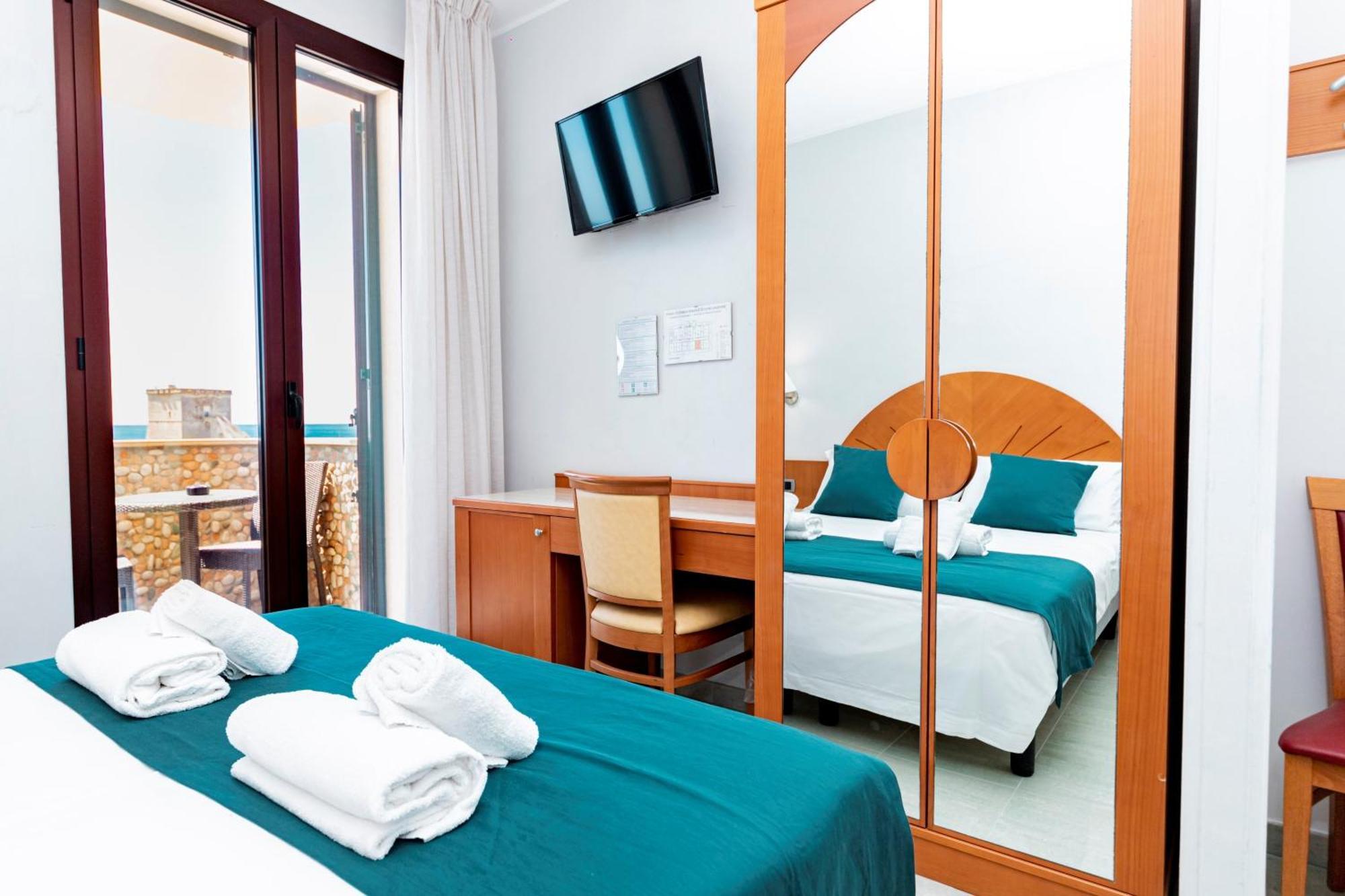 Hotel Alba Torre Lapillo Exteriör bild