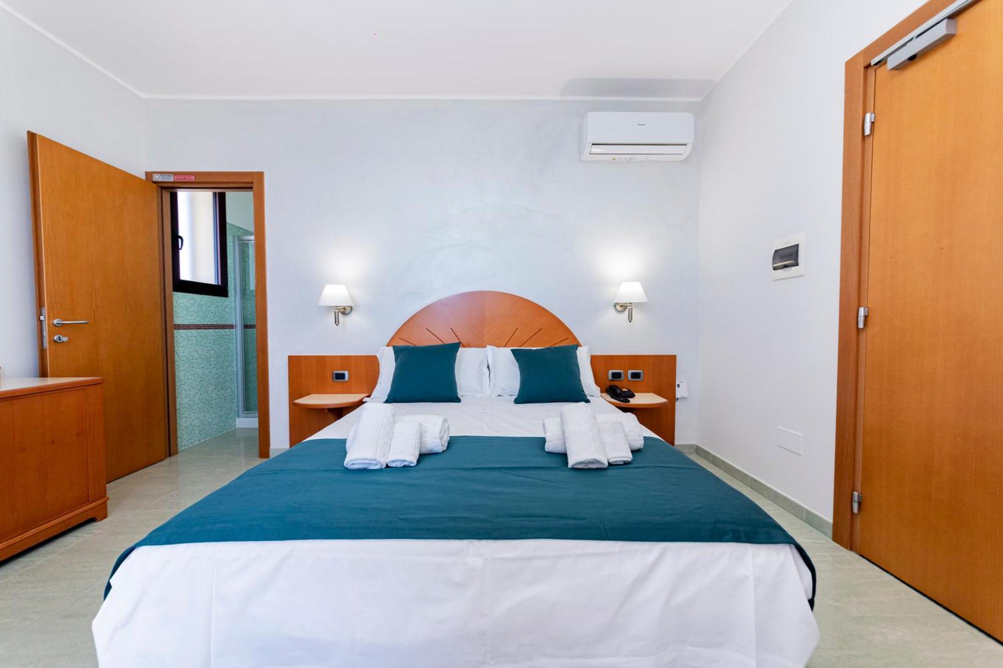 Hotel Alba Torre Lapillo Exteriör bild