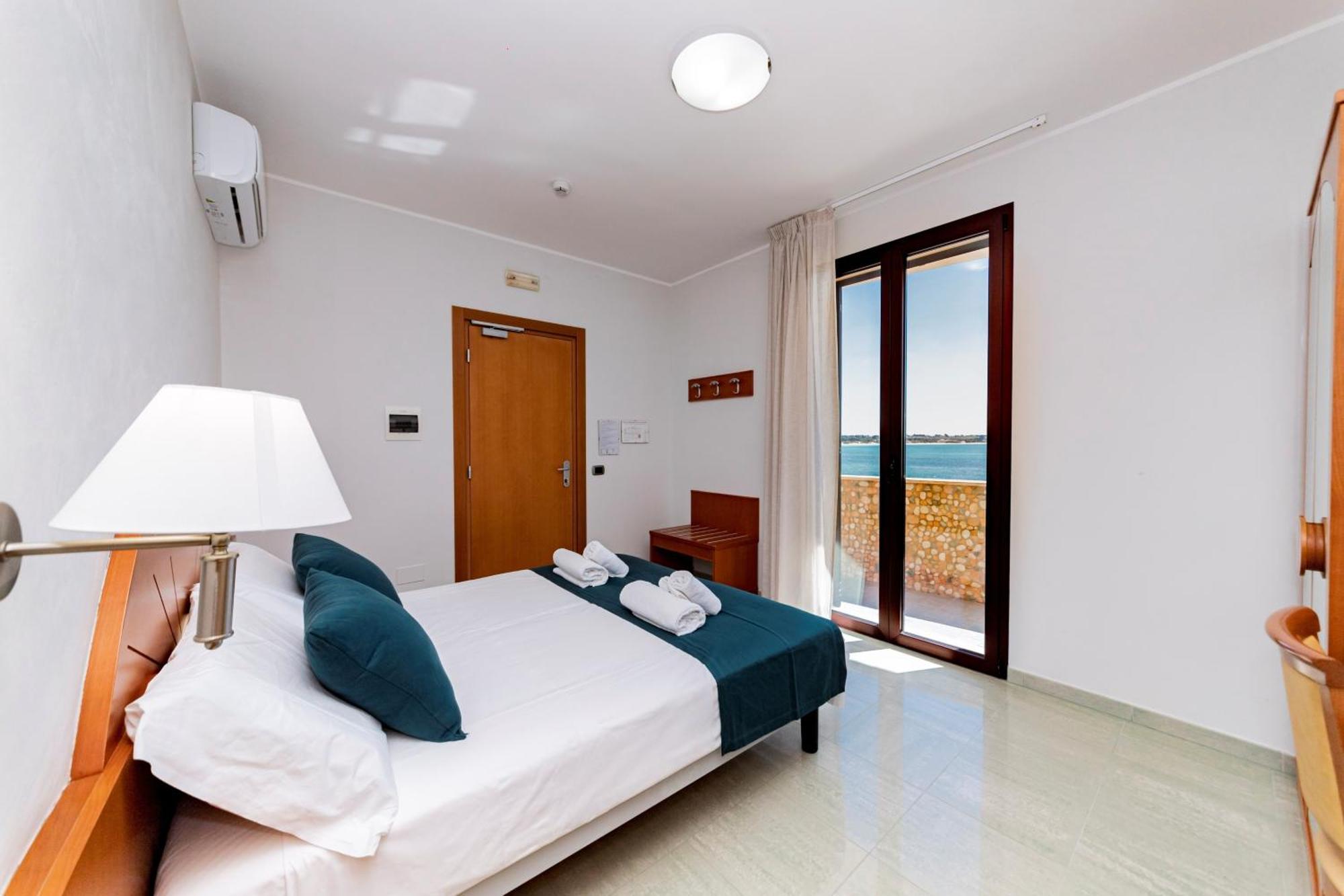 Hotel Alba Torre Lapillo Exteriör bild