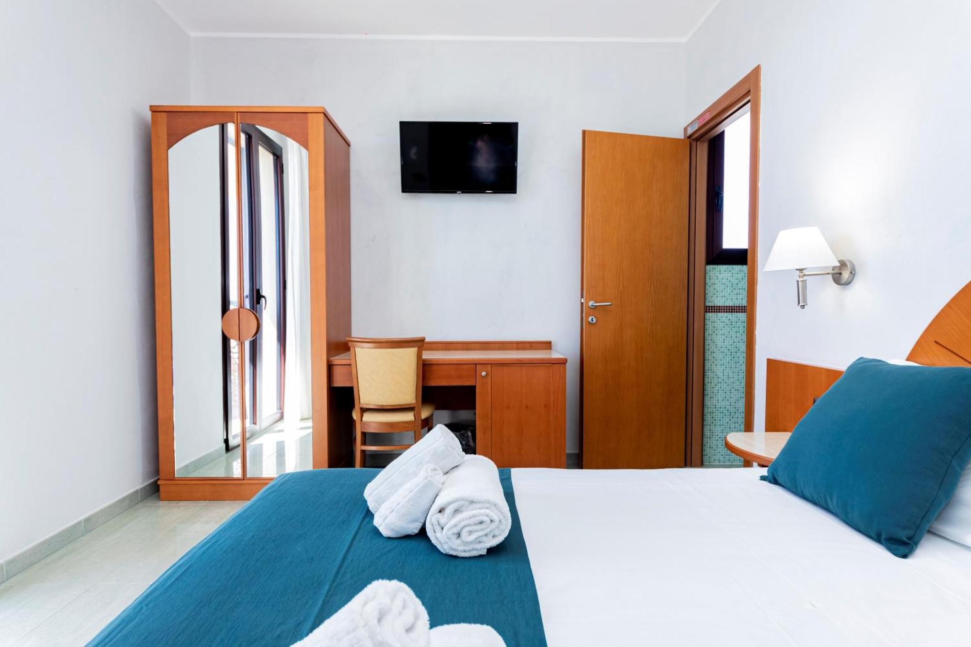 Hotel Alba Torre Lapillo Exteriör bild