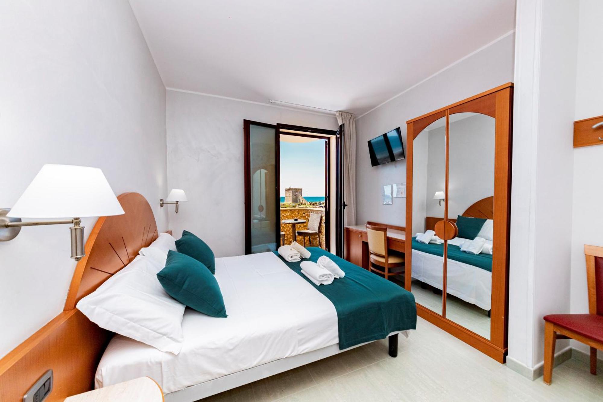 Hotel Alba Torre Lapillo Exteriör bild
