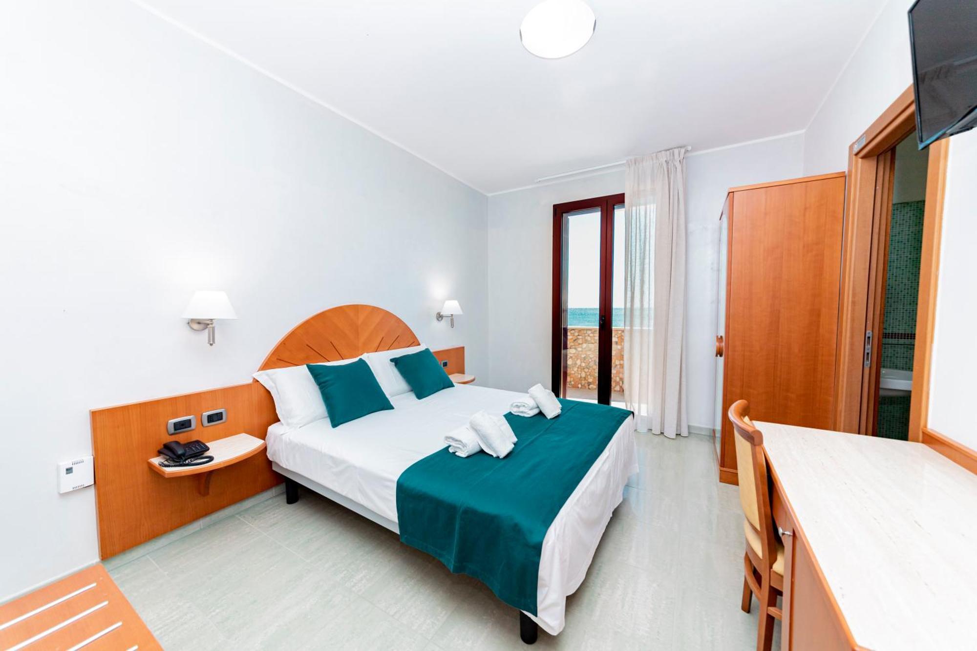 Hotel Alba Torre Lapillo Exteriör bild