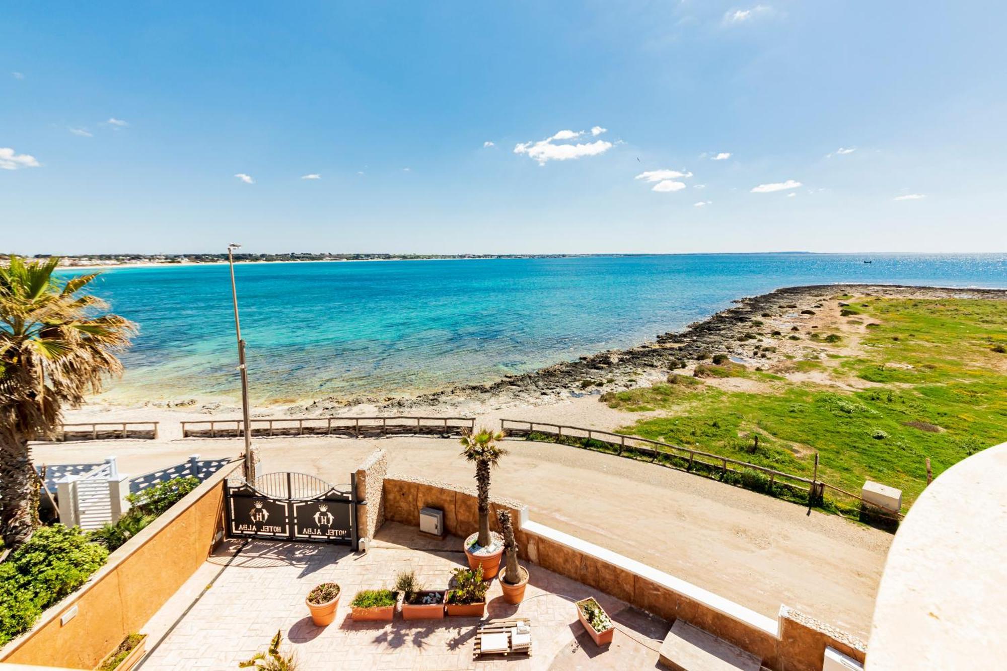 Hotel Alba Torre Lapillo Exteriör bild