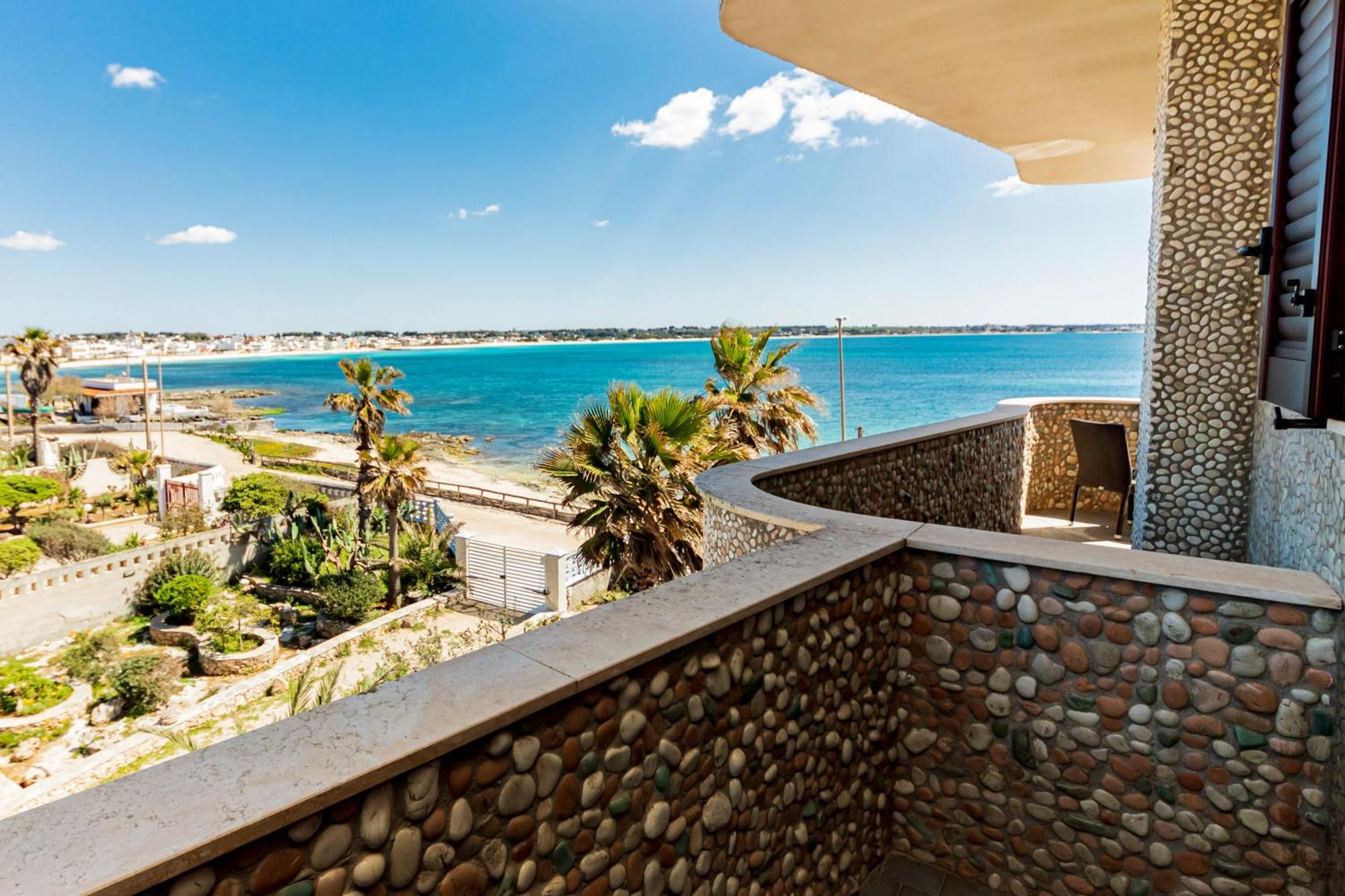 Hotel Alba Torre Lapillo Exteriör bild