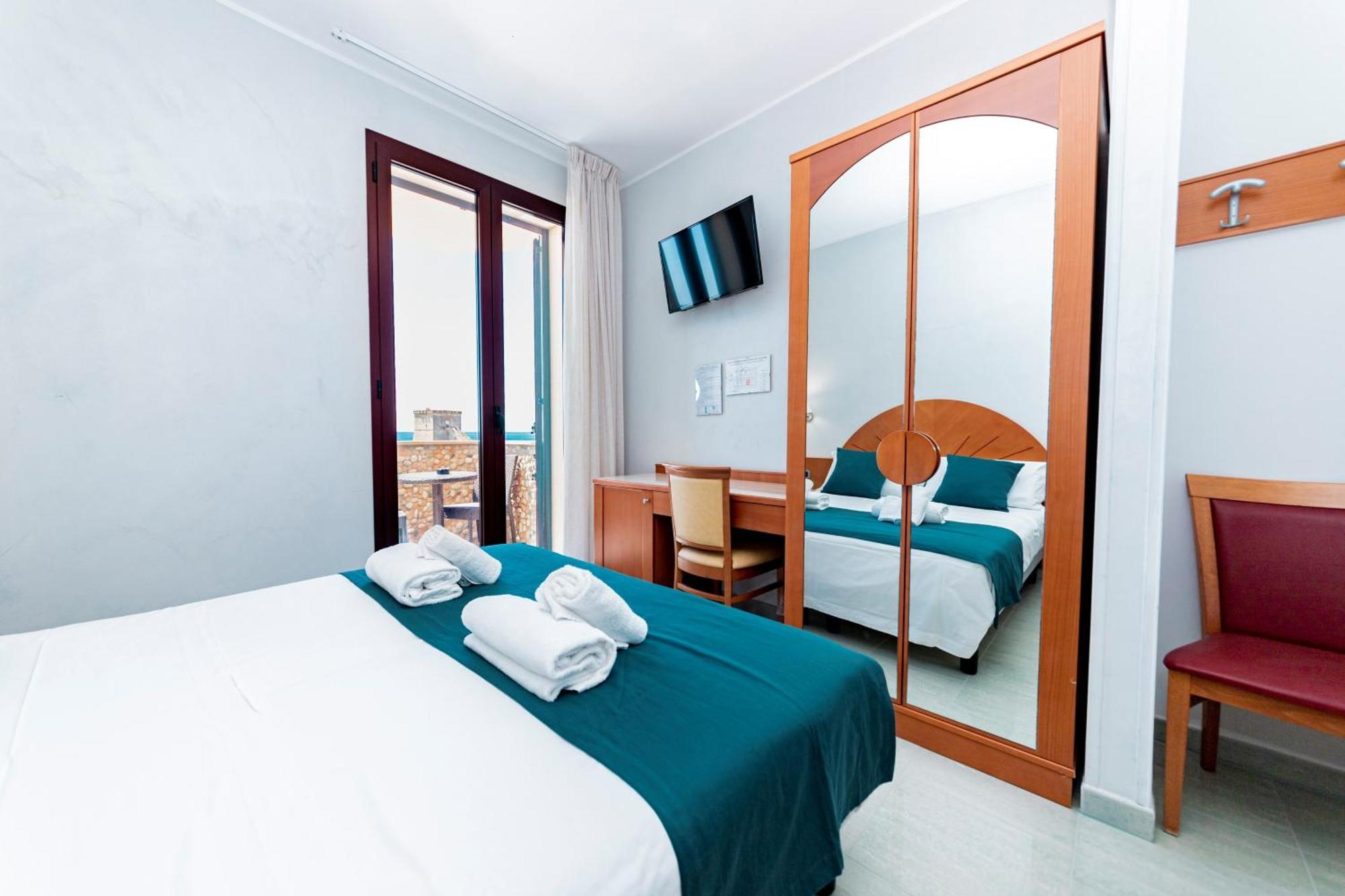 Hotel Alba Torre Lapillo Exteriör bild