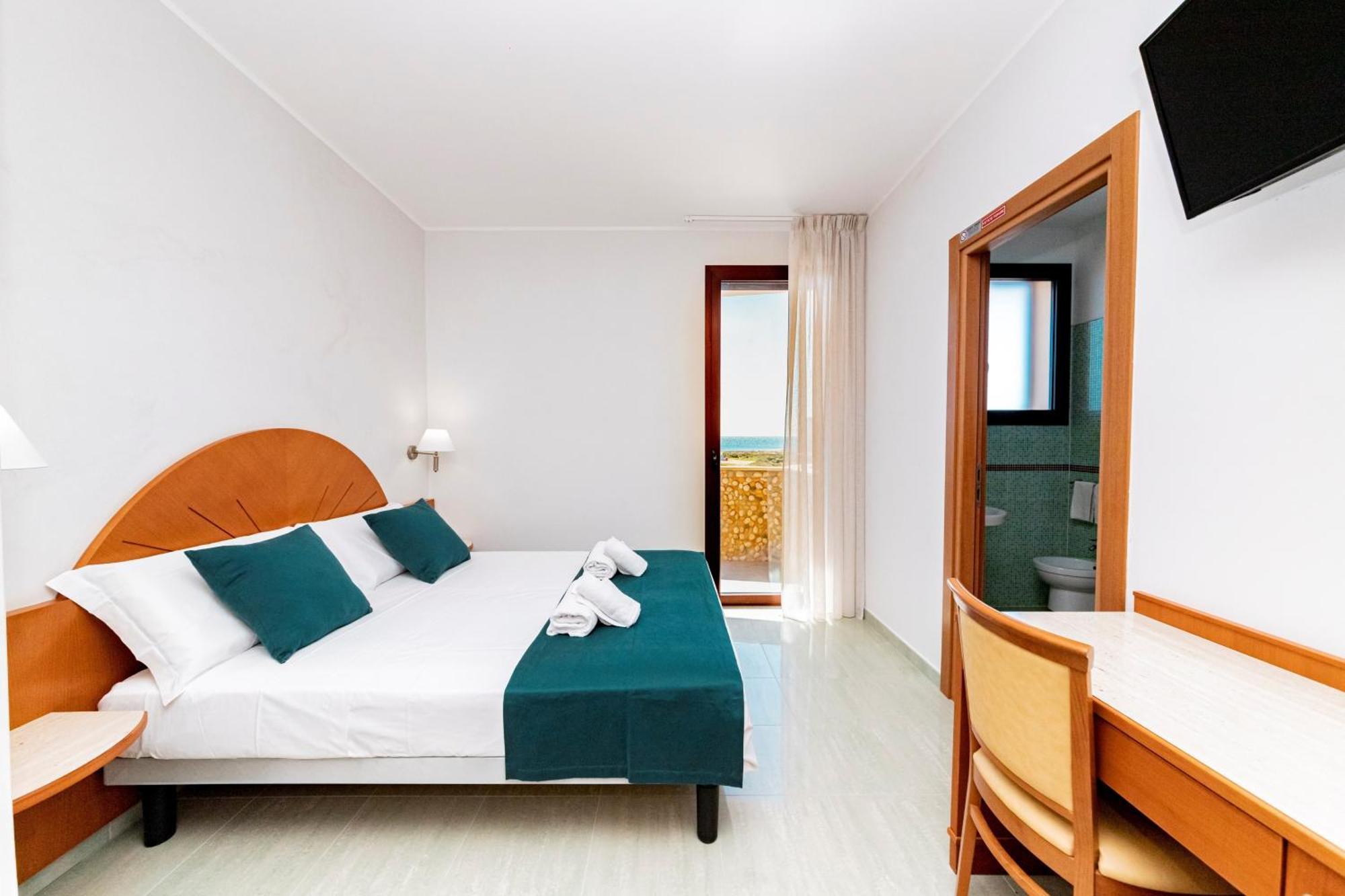 Hotel Alba Torre Lapillo Exteriör bild