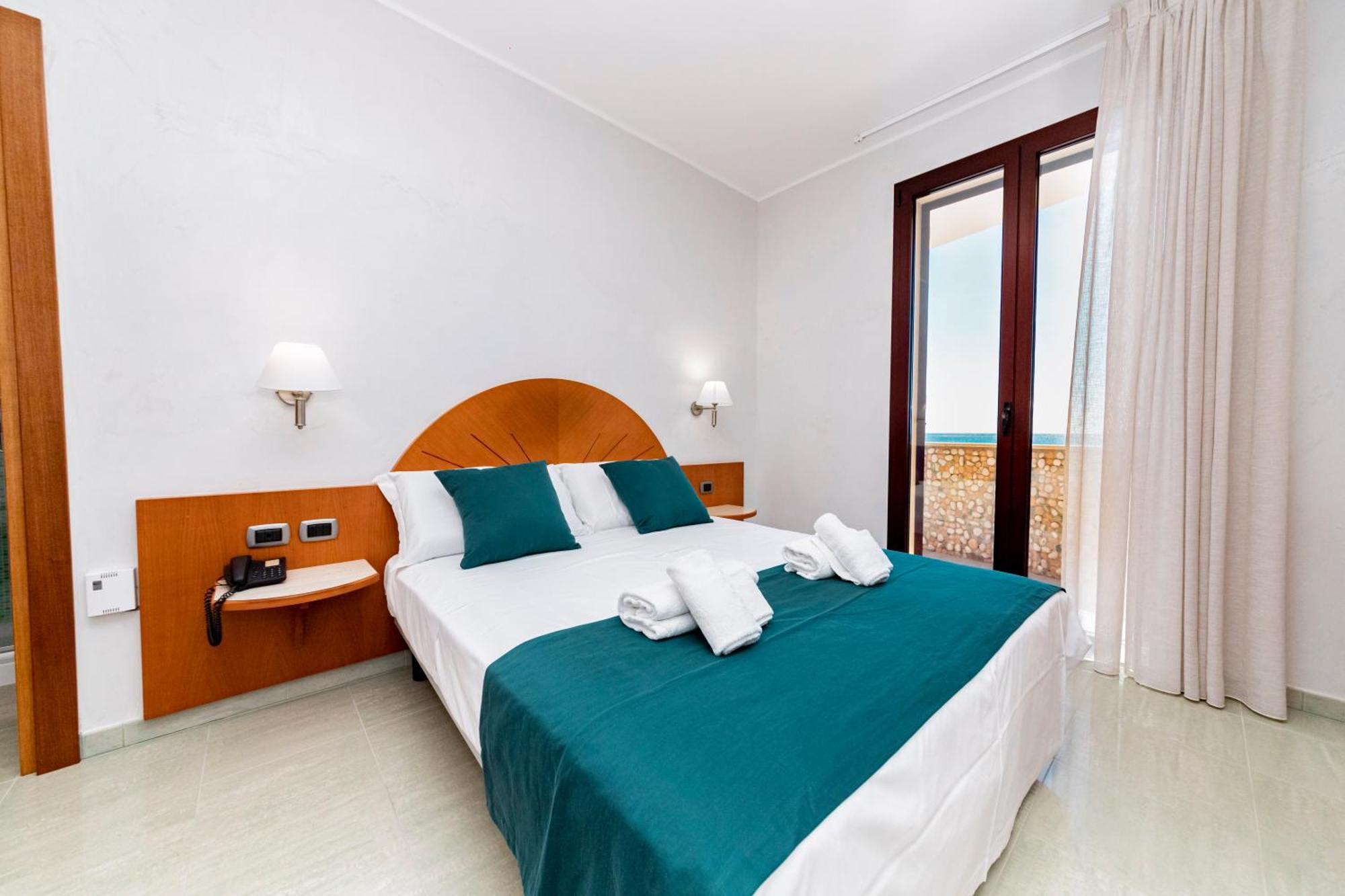 Hotel Alba Torre Lapillo Exteriör bild
